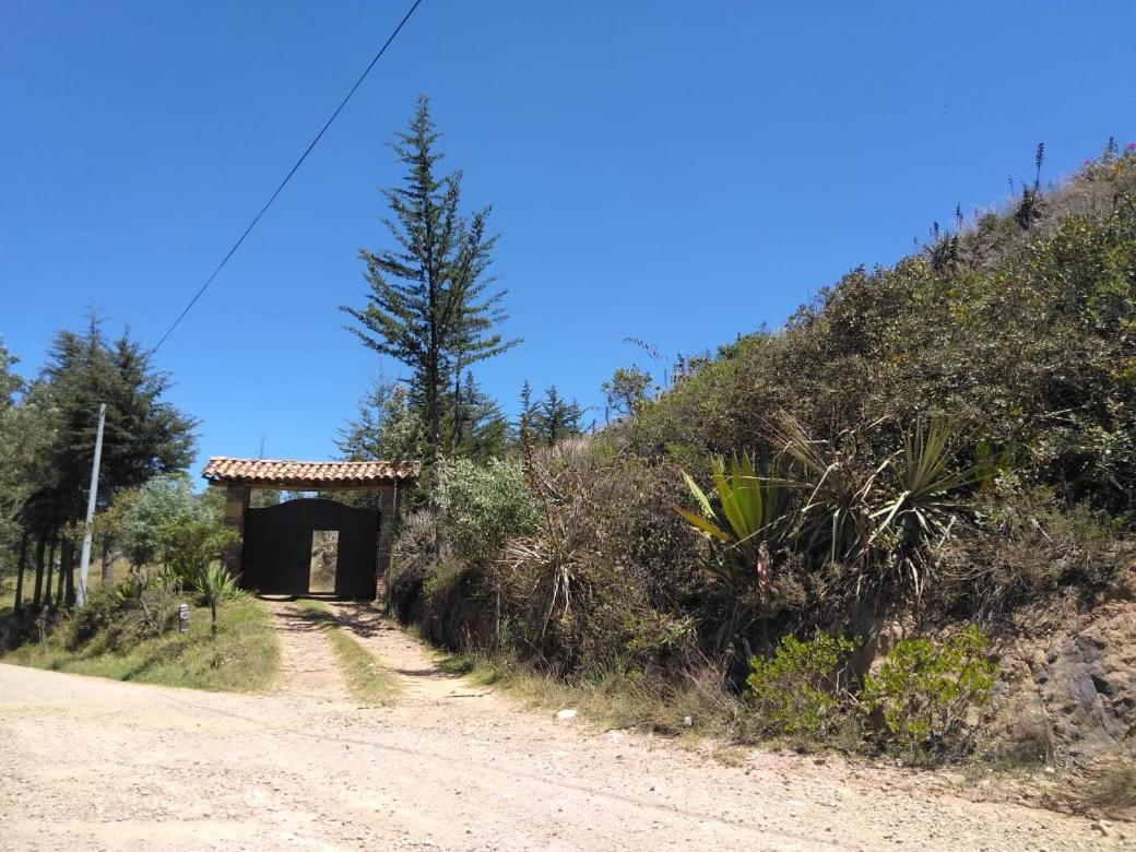 Hotel Campestre Los Duraznos Cucunuba ภายนอก รูปภาพ